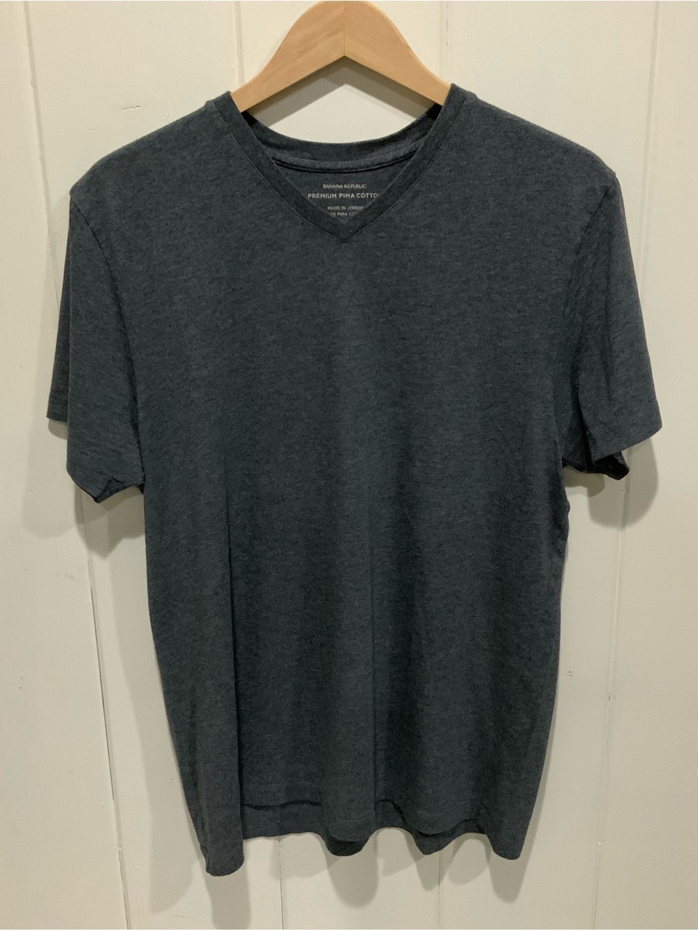 Banana Republic Mens Premium Pima Cotton V-Neck T-Shirt Gray Large Short Sleeve